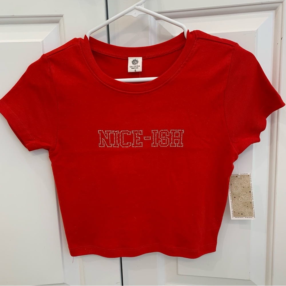 NICE-ISH red cropped tee shirt